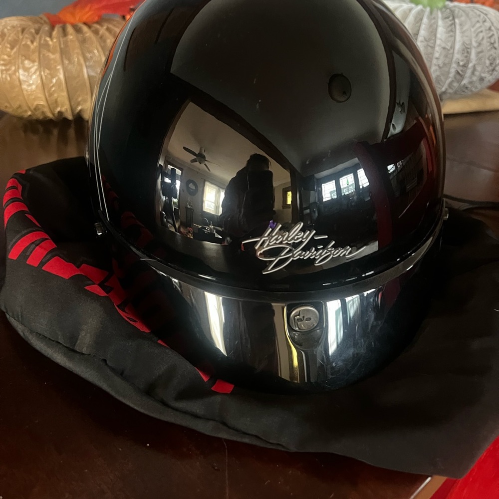 Pristine condition! Worn a few times!